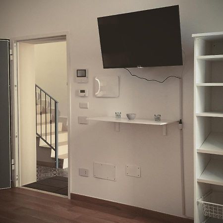 Satyria Apartments Таранто Экстерьер фото