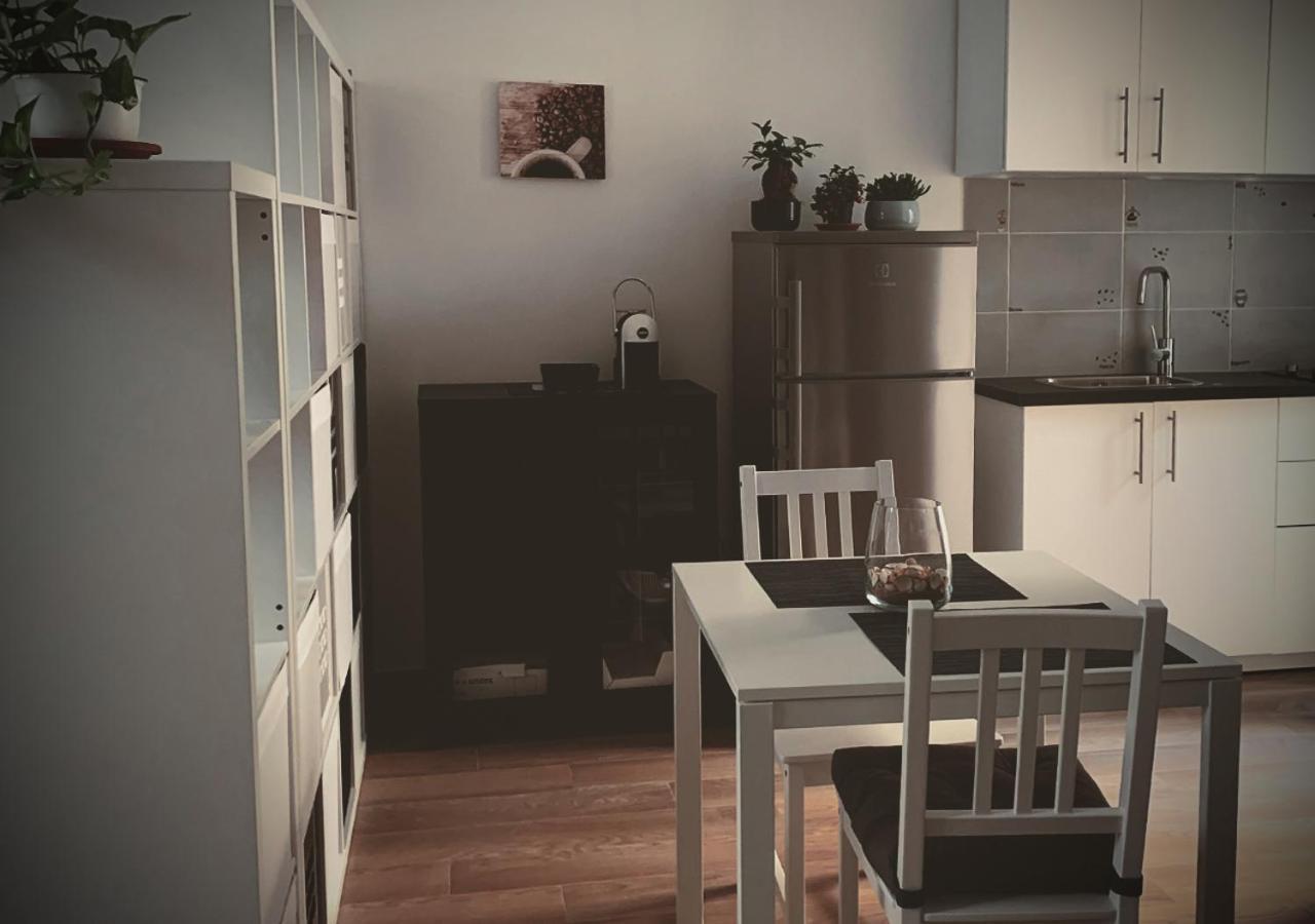 Satyria Apartments Таранто Экстерьер фото